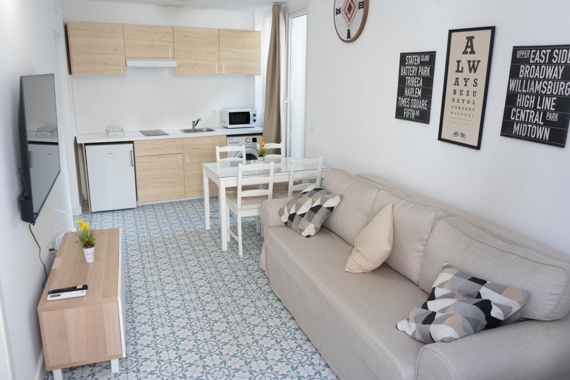Apartament Lapi's *